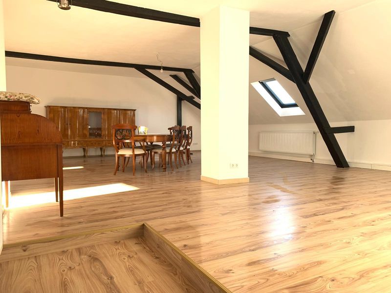 Exklusive 4-Zimmer Dachgeschosswohnung mit historischem Flair